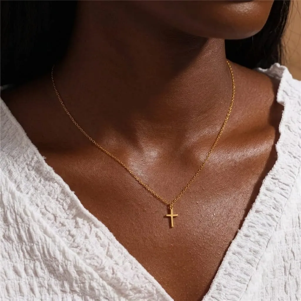 Cross pendant Necklace